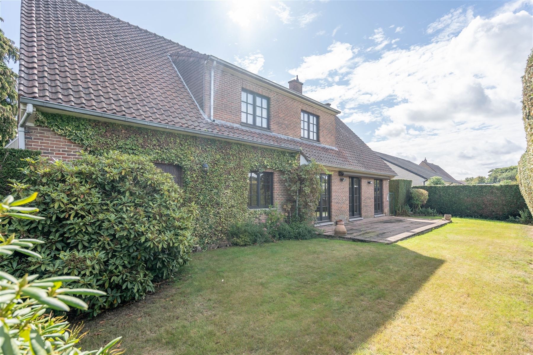 Villa, uitstekend gelegen  - foto 1