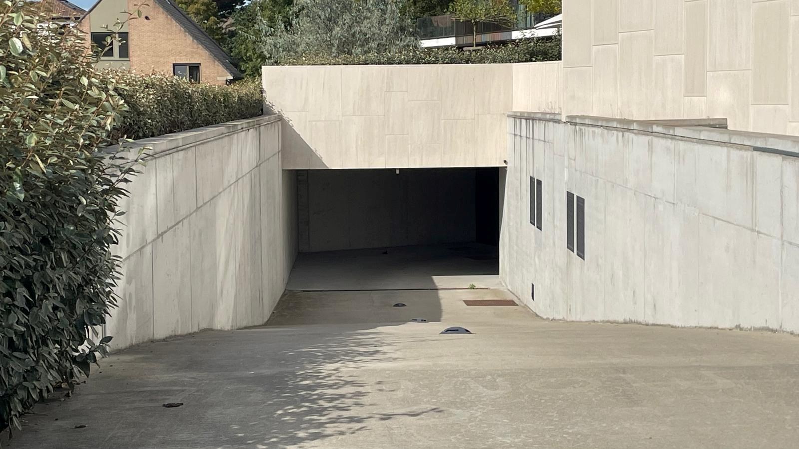 Garage for sale in Koksijde - photo 1