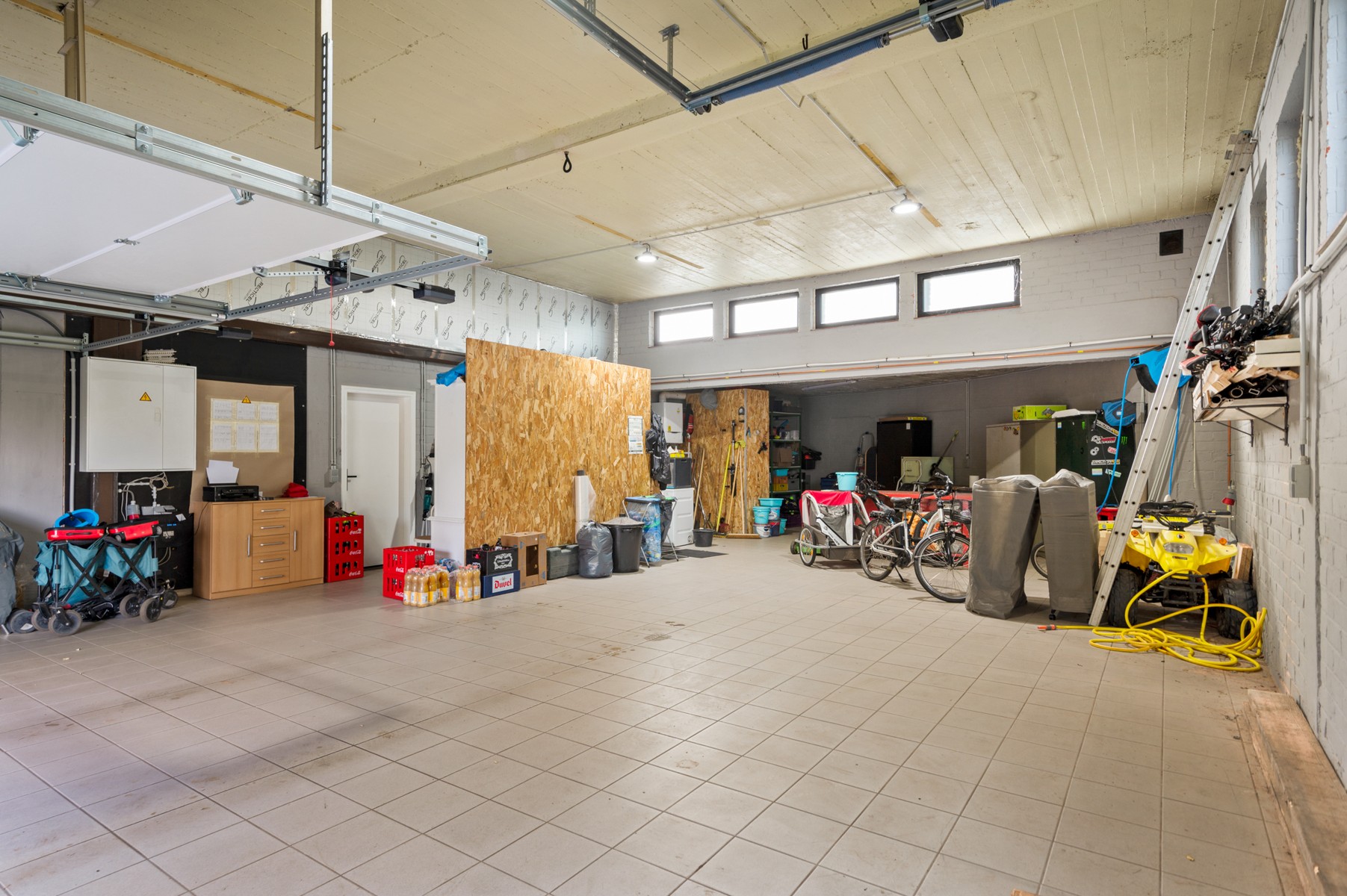 Veelzijdige villa met garage/magazijn van ca. 101 m - foto 4