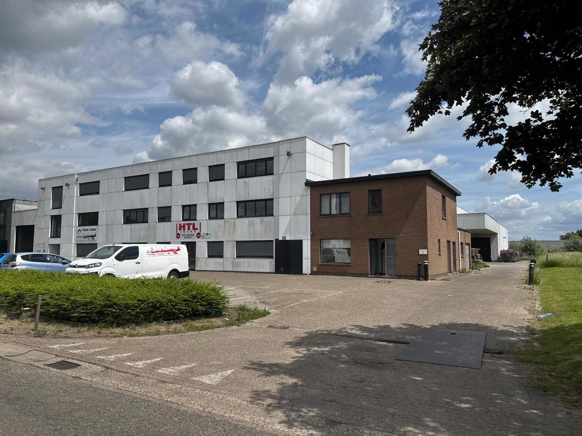Commercial à vendre à Saint-Nicolas