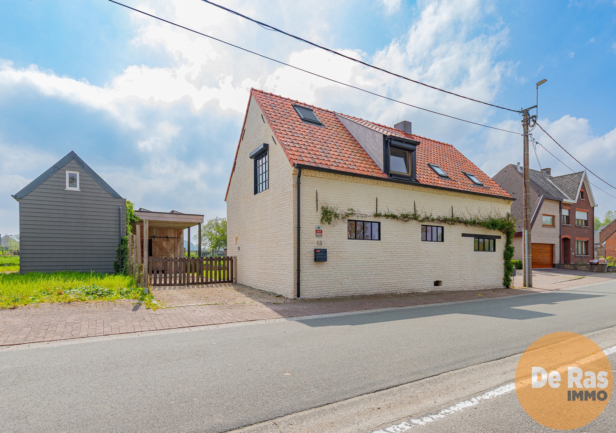 BURST-Mooi gerenoveerde hoeve op rustige locatie met carport - foto 2