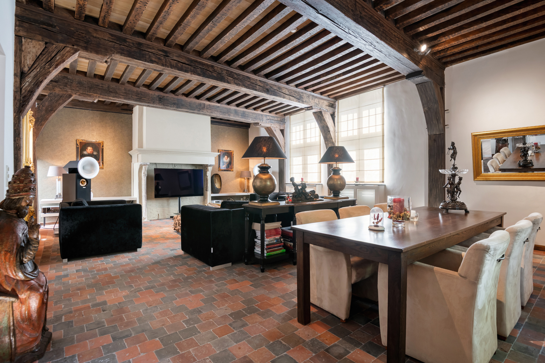 "Groote Schalien Loove” – Historisch hoekpand met ziel! - foto 2