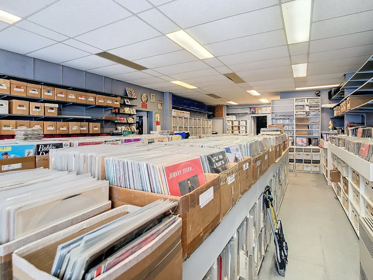 Te renoveren winkel of woning - foto 4