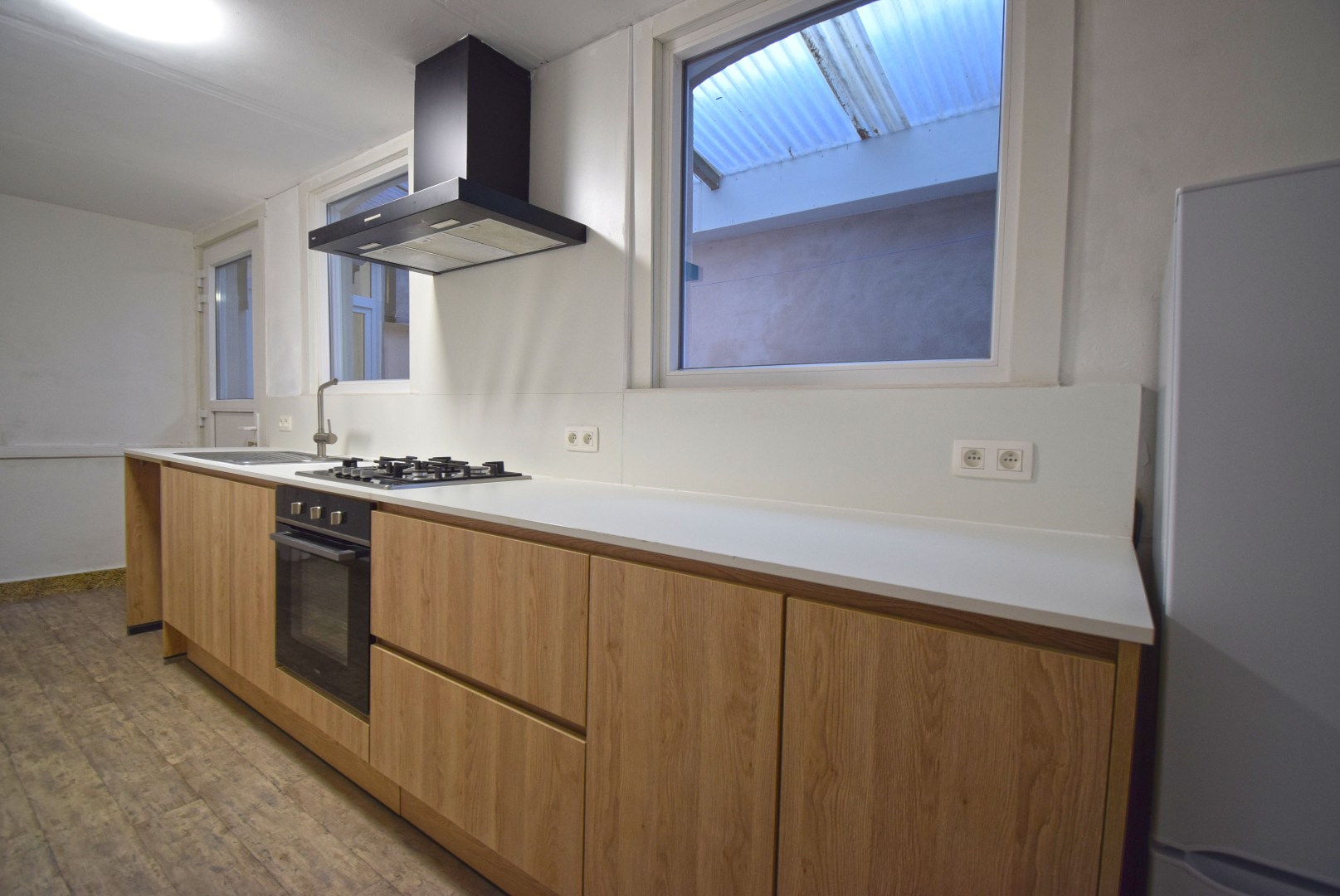 GERENOVEERDE INSTAPKLARE KNUSSE RIJWONING - foto 2