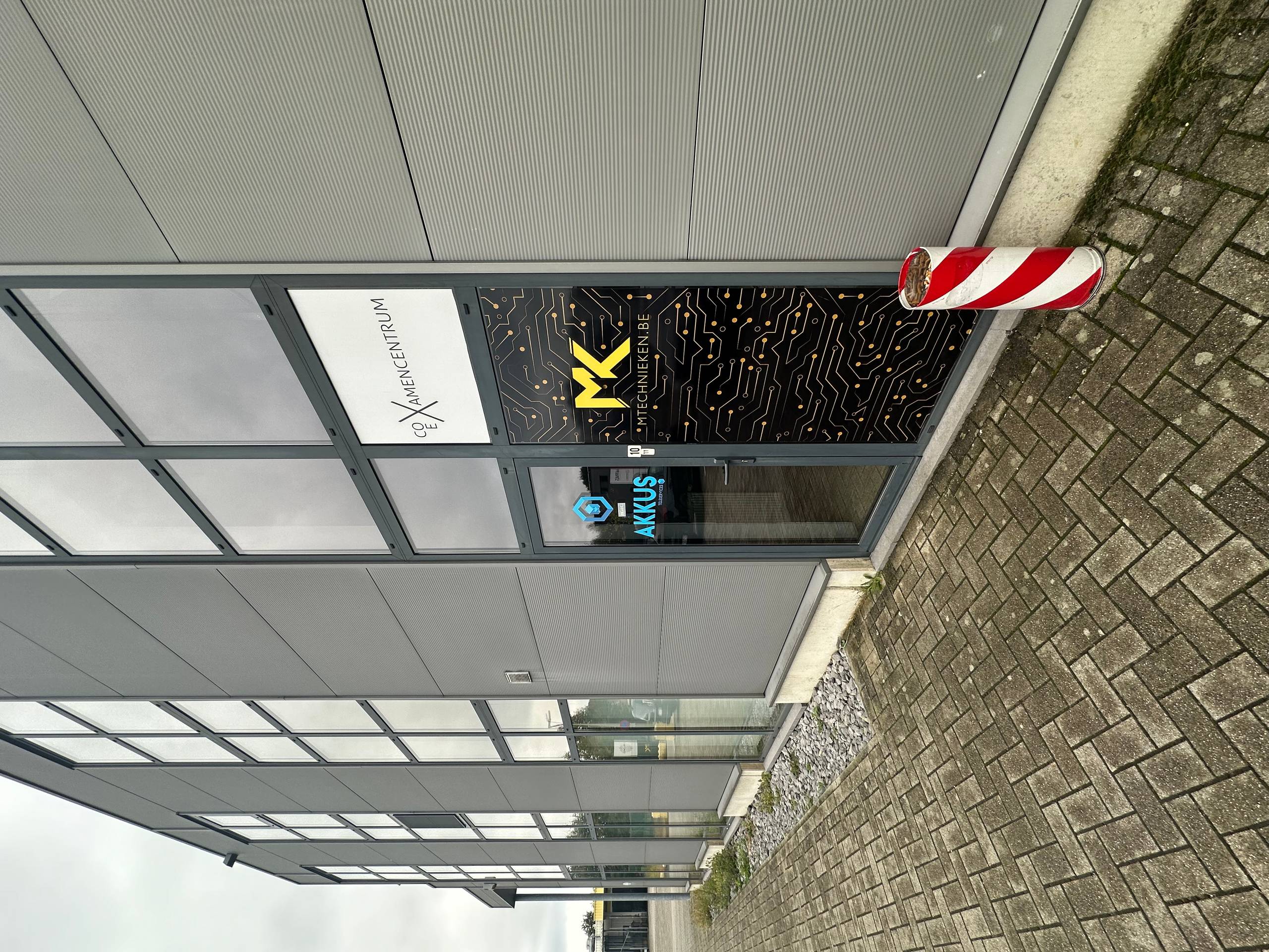 Commercial à louer à Heusden-Zolder - photo 2