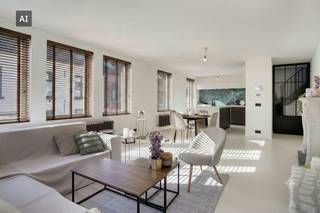This unique property for rent in Bruges combines a generous living area of 224 m² with the contemporary comfort of a high-quality renovation. Located in an extremely quiet and sought-after neighborhood near the picturesque Coupure and the cozy Ganzenplein, you can enjoy an absolute top location in the historic heart of the city.<br /><br />This building is easily accessible on foot, by bike and by car. A rare and extremely practical asset in the city center are the two indoor garages. In addition, you can relax in the sunny garden with an adjoining terrace — a rare luxury in the center.<br /><br />The house has a favourable EPC (label B), which guarantees energy-efficient and carefree renting. An exceptional opportunity for those who want to live extremely comfortably in a dream location in Bruges!<br /><br />Layout (224 m²): <br />Glvl. :<br />- spacious entrance hall <br />- indoor garage (2x)<br />- laundry room<br />- sunny garden with terrace<br /><br />First floor: <br />- entrance hall with cloakroom<br />- separate toilet<br />- living room with lots of light<br />- fully equipped open kitchen<br /><br />Second floor: <br />- night hall <br />- two spacious bedrooms<br />- bathroom <br /><br />Third floor; <br />- night hall <br />- storage or office space<br />- bedroom<br /><br />The quickest way to visit this property? Request your visit via the pink button on our website (www.dewaele.com) and you will be contacted by our rental expert.<br /><br />Register of measures: pending