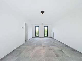 Indeling:- ruime inkomhal met gastentoilet- lichtrijke en ruime leefruimte- keuken voorzien van alle hedendaagse toestellen- berging met...