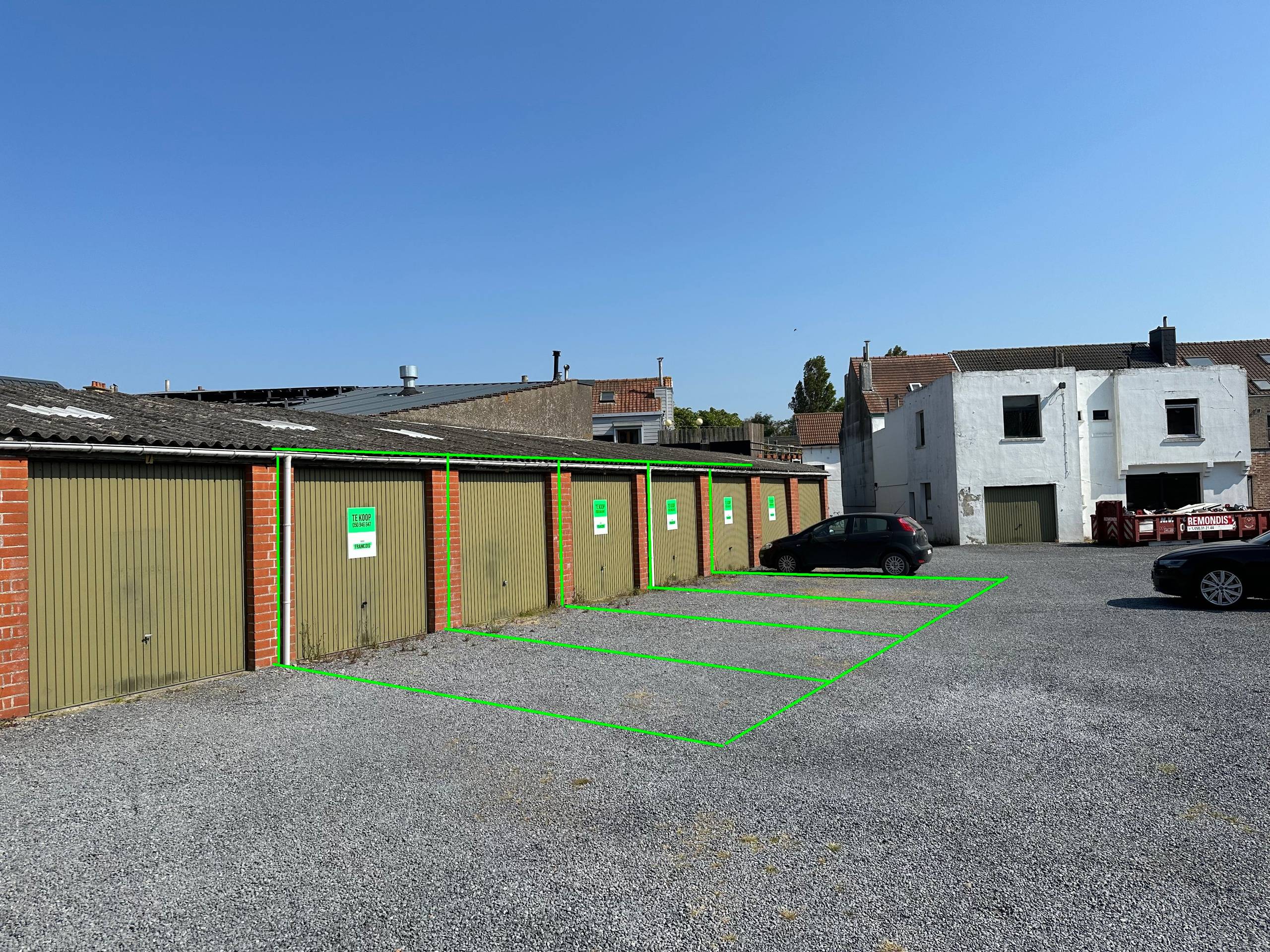 Garage met vooraanliggende staanplaats nabij het centrum in Blankenberge - foto 5