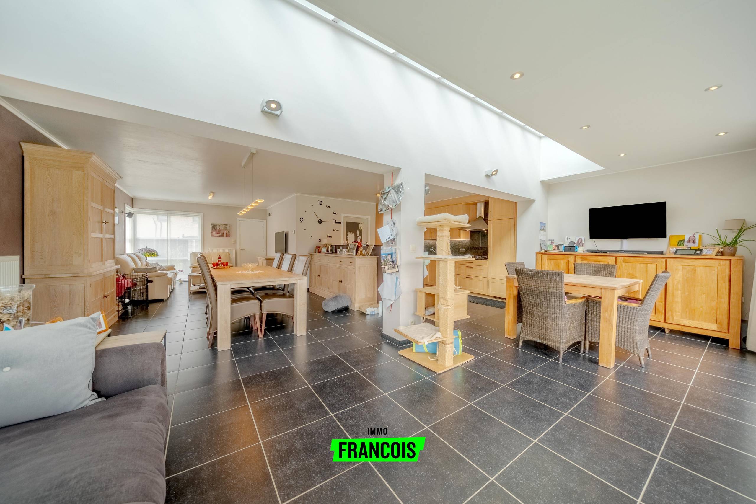 Instapklare, energiezuinige gezinswoning met 3 slaapkamers en ruime tuin te koop in Houthulst! - foto 5