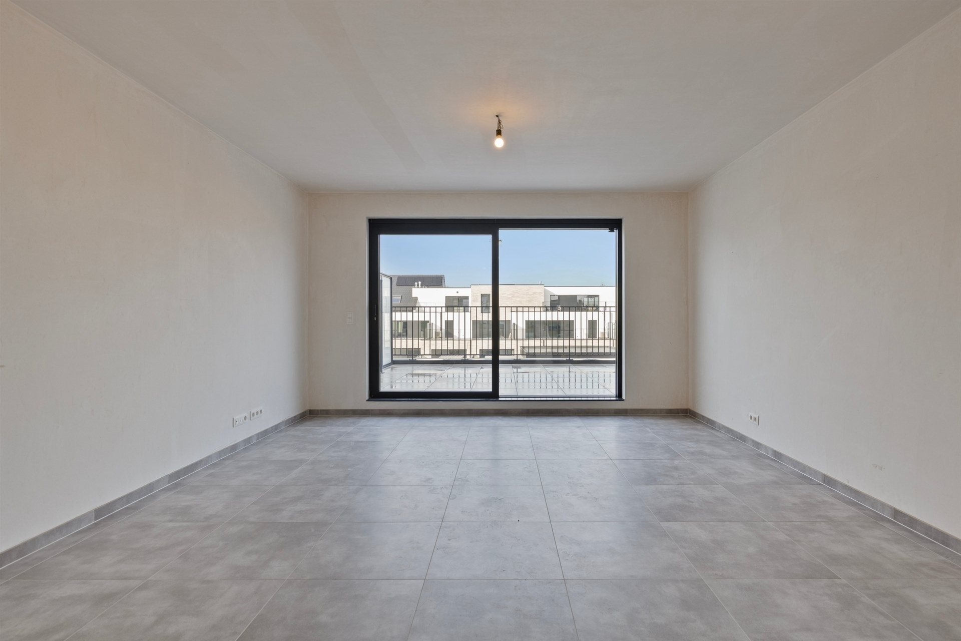 Nieuwbouw duplex-appartement met garage onder registratierechten! - foto 5