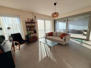 --- NIEUW --- Nieuwbouw 2-slaapkamerappartement (nabij Oude dokken & Dampoort)!👉 U kan de vastgoedvideo en de online bezoekkalender van dit...