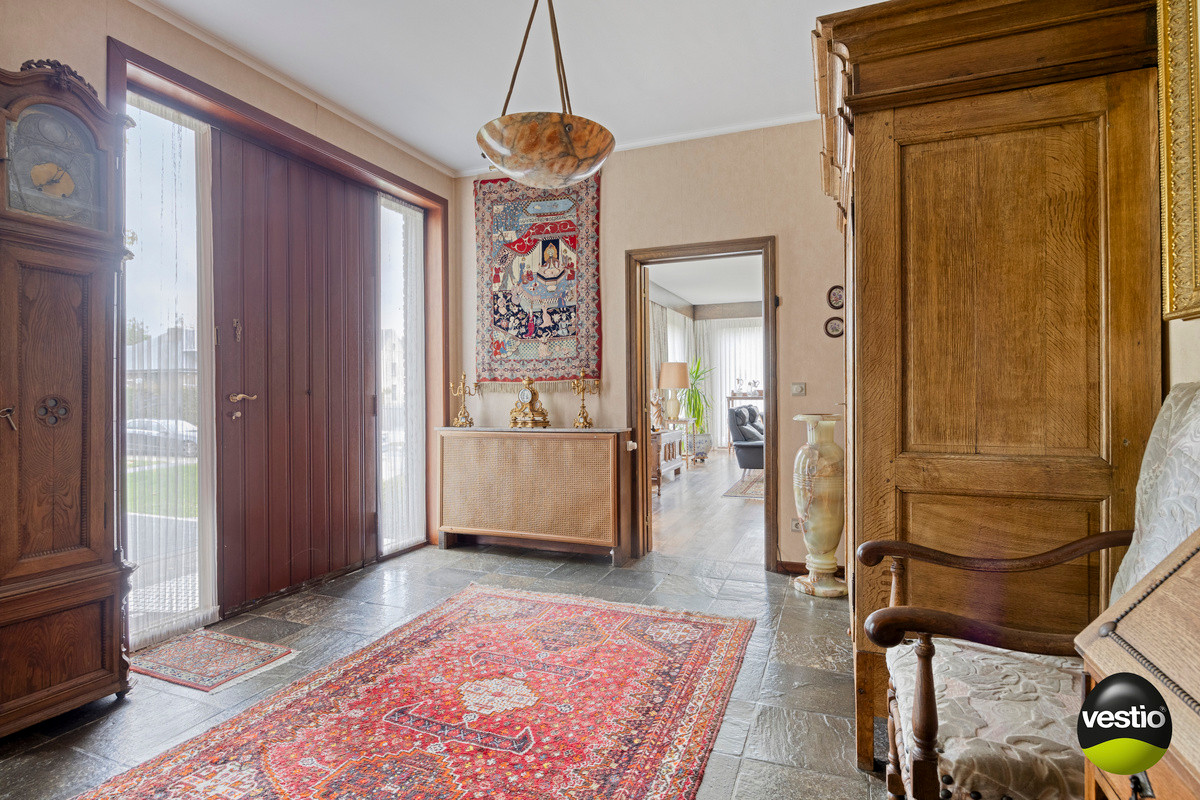 RUIME RESIDENTIEEL GELEGEN VILLA OP 46A89CA NABIJ CENTRUM BILZEN. - foto 5