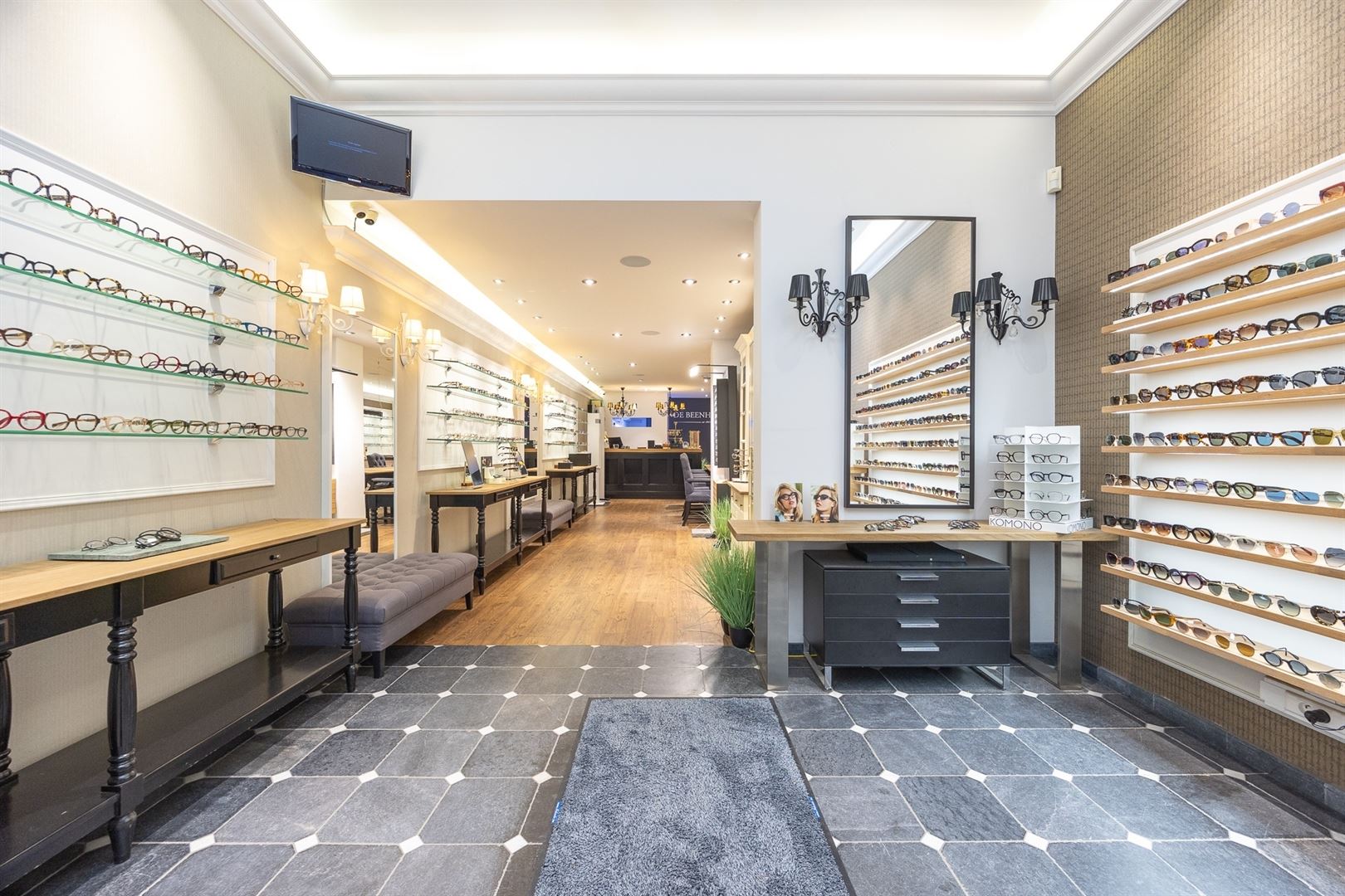 Handelsgelijkvloers op topligging in hartje Brasschaat - foto 3