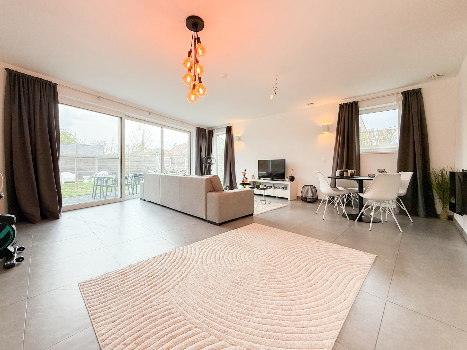 Open bebouwing met 5 slaapkamers - foto 3