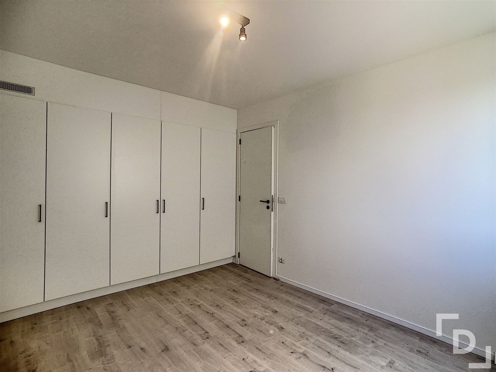 Apartment for rent in Ypres with 2 bedrooms - photo 2