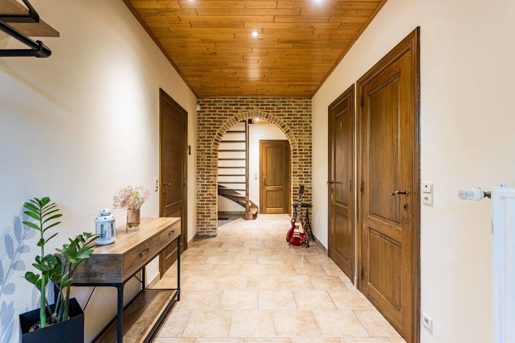 Ruime, instapklare woning met 5 slaapkamers in Roosdaal  - foto 5