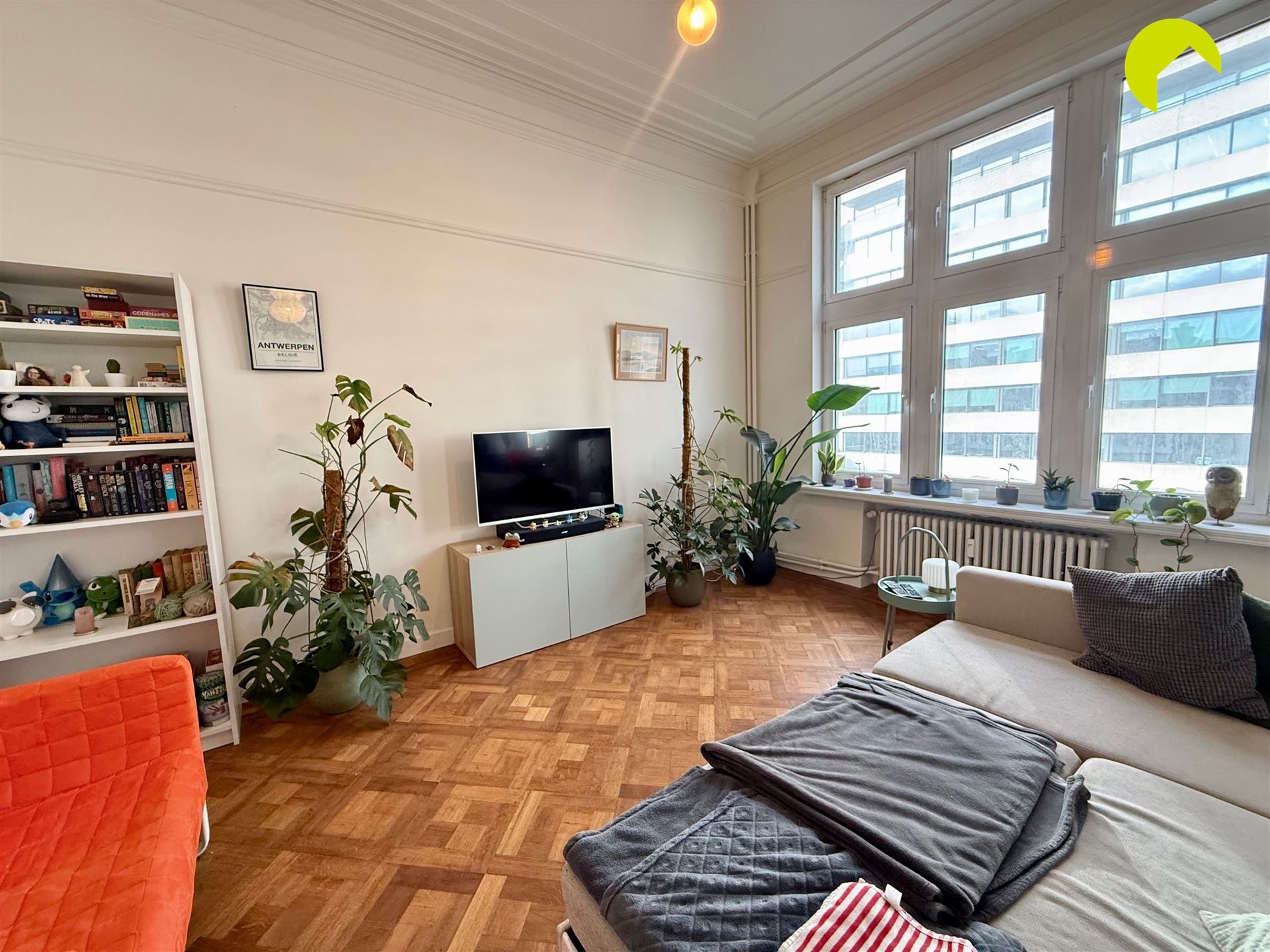 Ruim en karaktervol 2 SLK appartement in Antwerpen! - foto 3