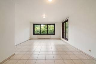 Dit appartement bevindt zich op het gelijkvloers rechts, in de residentie "De Brouwerij", een uniek gerenoveerd industrieel gebouw.De indeling van...