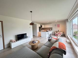 Moorslede: Nieuwbouwappartement te koop in residentie Morcelede.  Appartement met 2 slaapkamers, terras. Dit appartement bevindt zich op het...