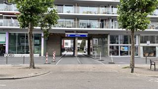 Gedaan met betalen van parkeerboetes, gedaan met betalen van grote rekeningen om te parkeren in Turnhout. Deze afgesloten garagebox, die bevindt...