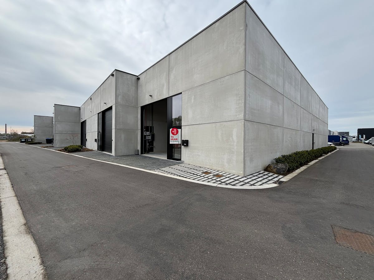 KMO-unit van 150 m² te huur in Heros KMO-park te Hasselt - foto 2