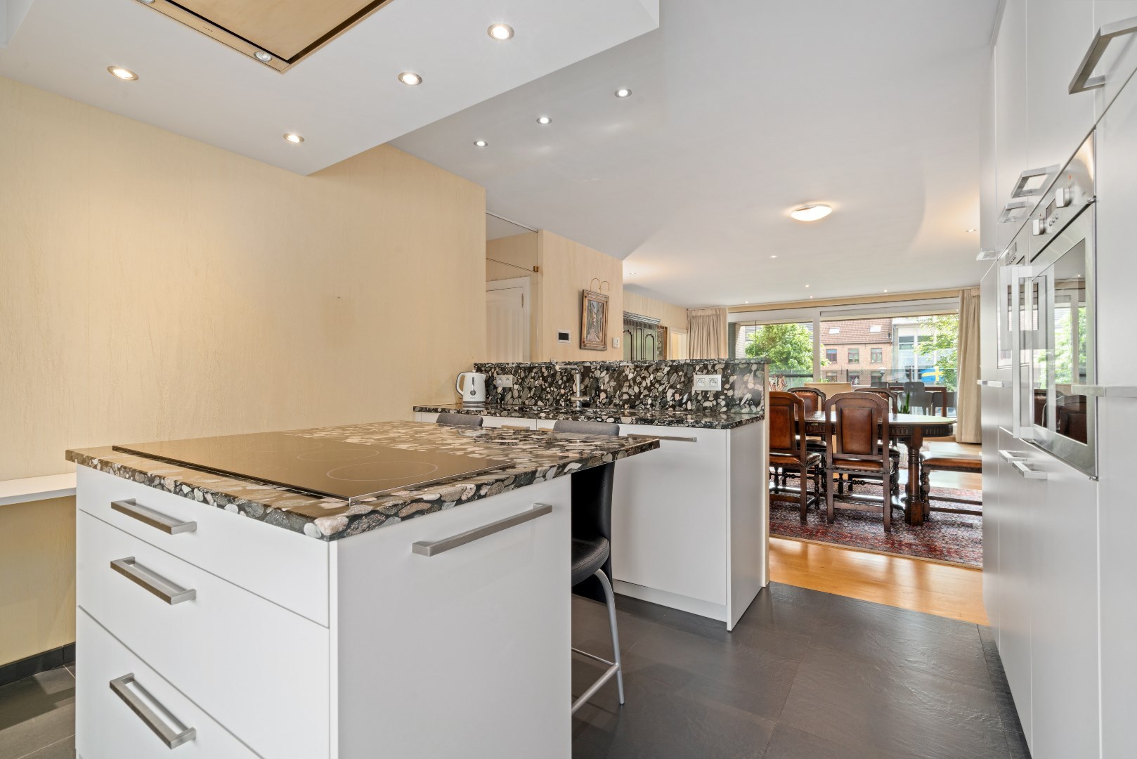 Luxe appartement in het centrum van Lokeren met zicht op de Durme en Markt - foto 5