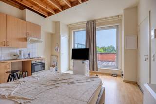 br&amp;gt;In het centrum van Waregem bieden wij dit gezellig appartement aan. Het appartement is momenteel verhuurd aan het RSVK ( Sociaal verhuur kantoor), de ideale belegging. <br /><br /><strong>Indeling:</strong> keuken met eet- en leefruimte, woonkamer met toegang tot een heel ruim terras via het schuifraam, een aparte badkamer met lavabomeubel, douche en toilet en 1 slaapkamer.<br /><br /><strong>Troeven:</strong>
<ul><li>Ruim terras</li><li>reeds verhuurd</li><li>Vlotte verbinding met de E17</li><li>Centrale ligging nabij winkels, horeca en openbaar vervoer</li></ul>
<br />Wenst u graag meer info of een bezoek ter plaatse?<br />Neem dan zeker contact op met Jérôme Bossuyt via 0472 61 10 10.