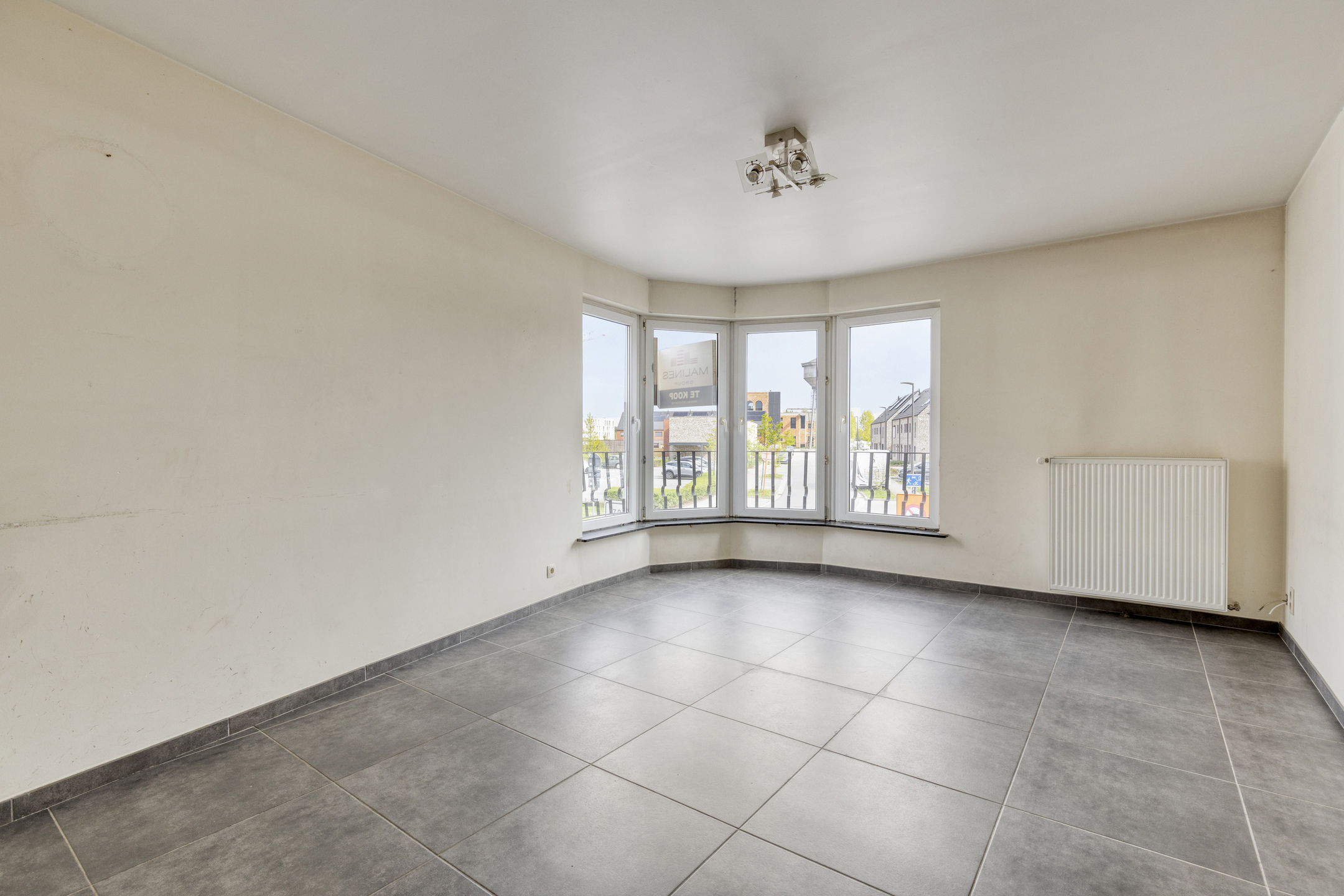 Instapklaar 2 slaapkamerappartement met open zicht! - foto 4