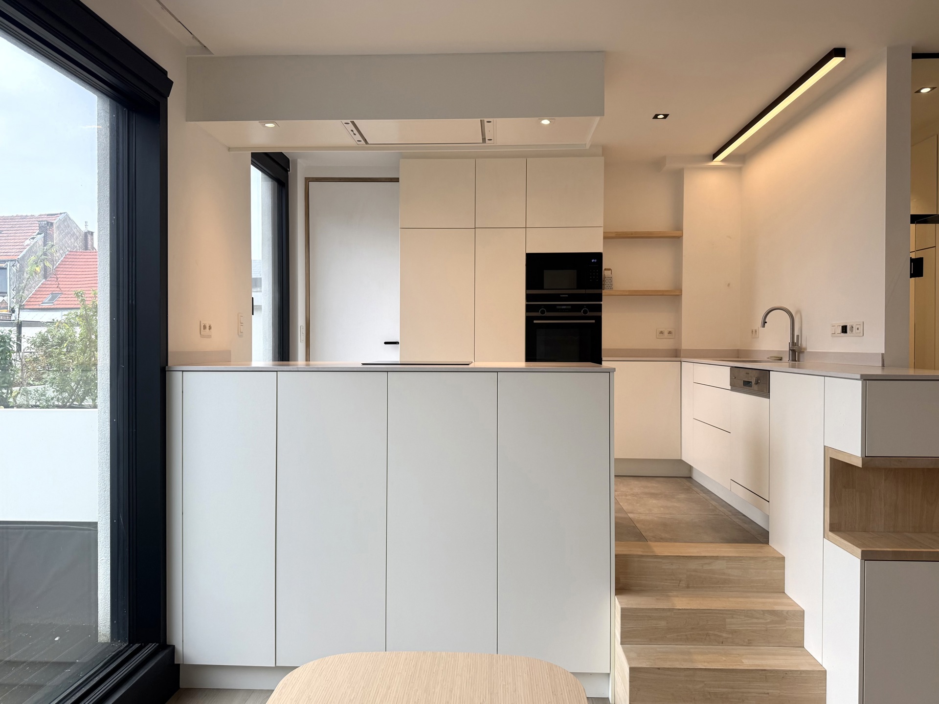 Prachtig gerenoveerd BEN- appartement met 2 slaapkamers en mooi terras te Antwerpen Berchem - foto 4