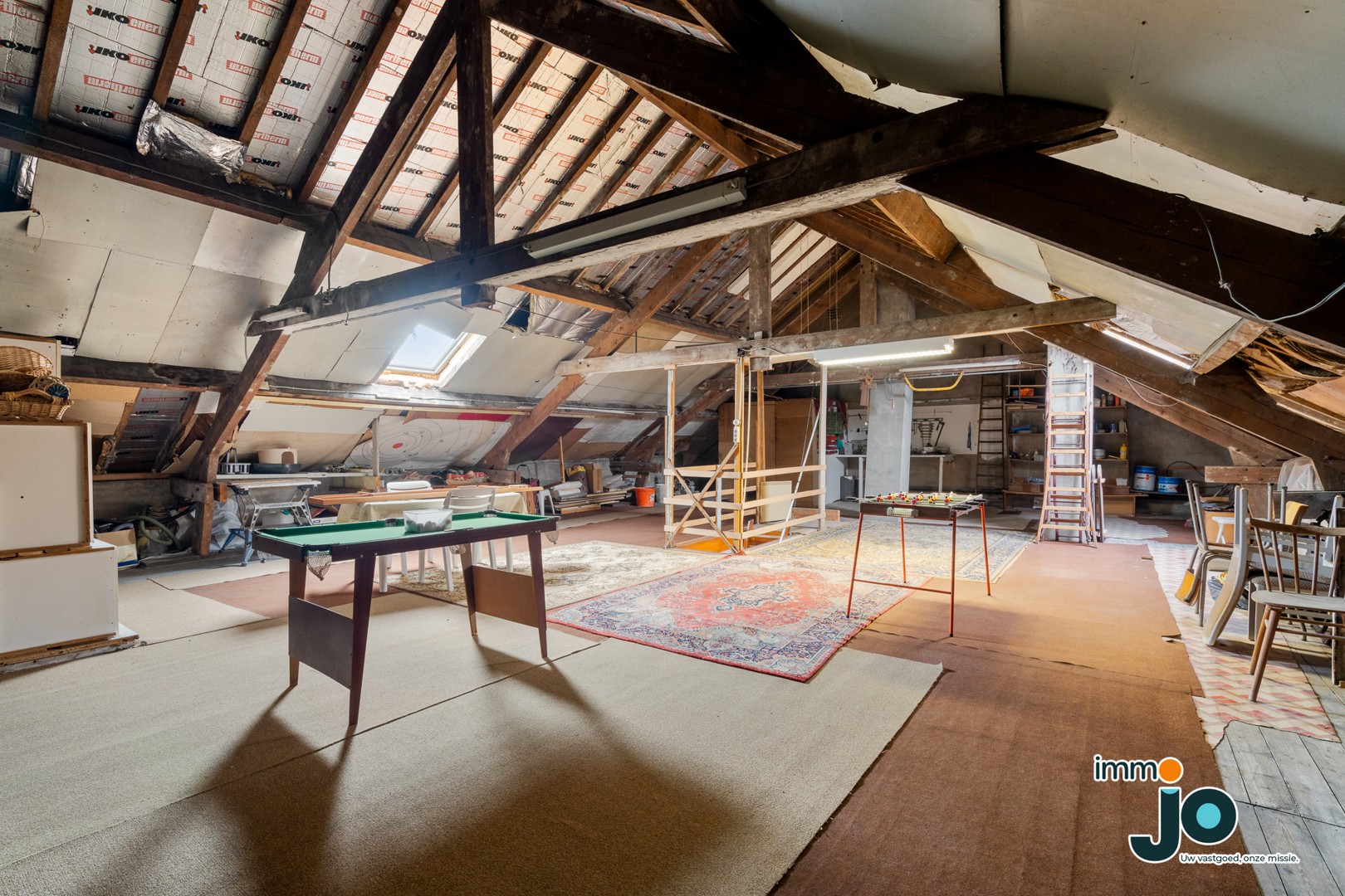 Ruim en lichtrijk appartement 250 m2 , 3 slaapkamers, gunstig EPC, met atelier en zonneterras te koop in Oostende - foto 4