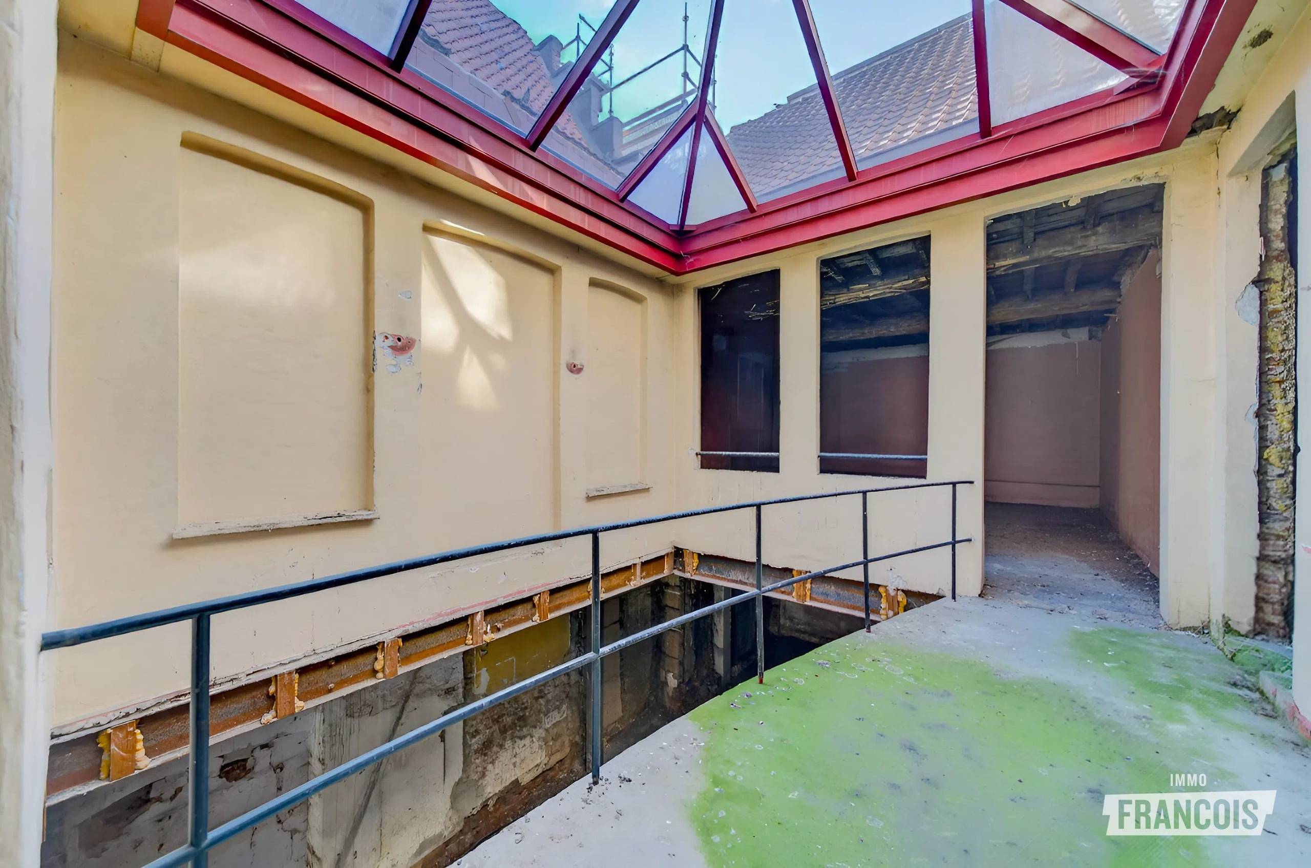Vergund renovatieproject in een karaktervol 17de-eeuws herenhuis aan de Grote Markt van Kortrijk - foto 5