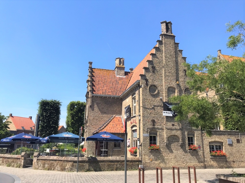 restaurant met woonst in hartje Diksmuide - foto 2
