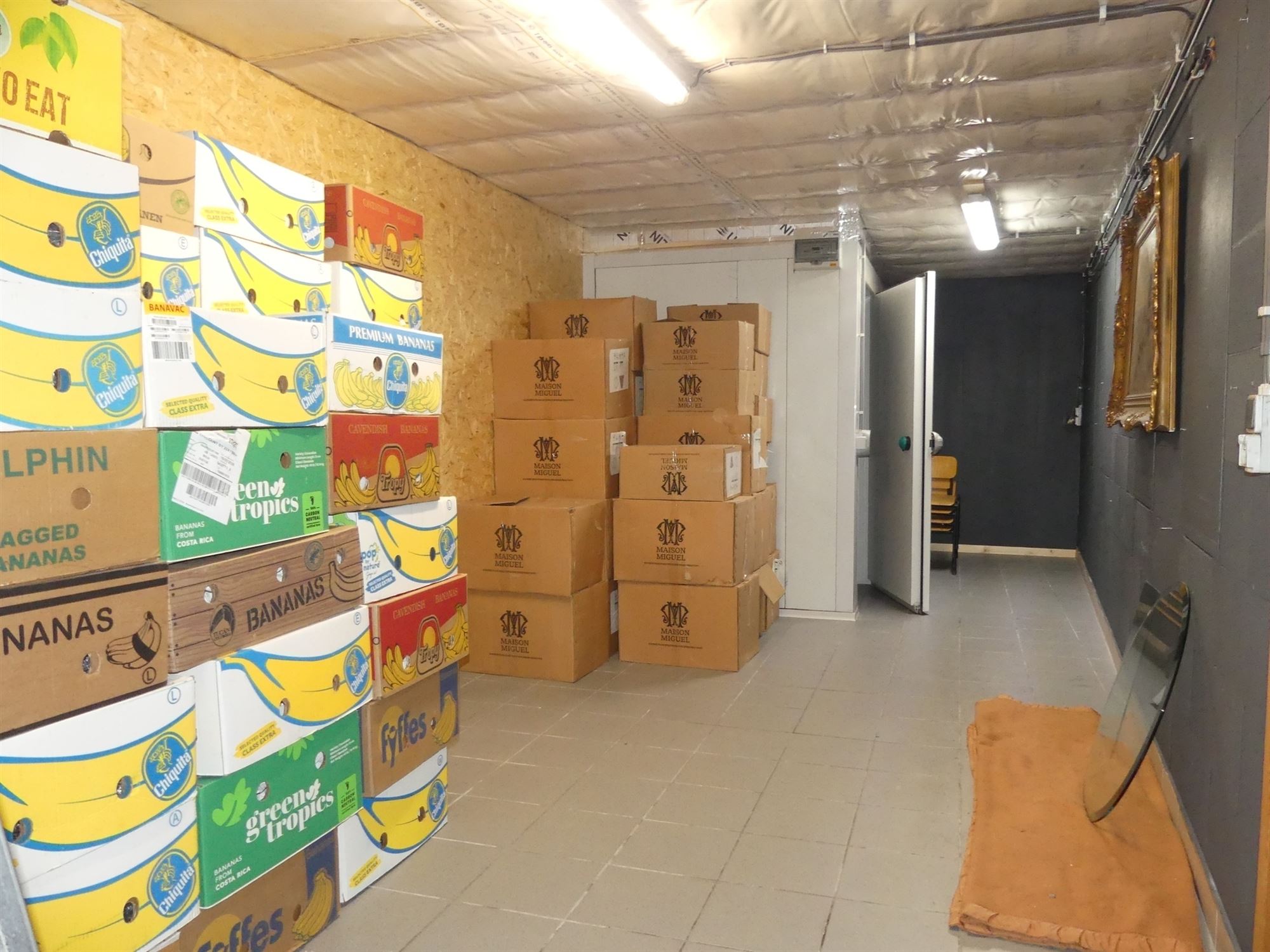 Ruim handelspand in de dorpskern van Woumen - langs belangrijke invalsweg - foto 5