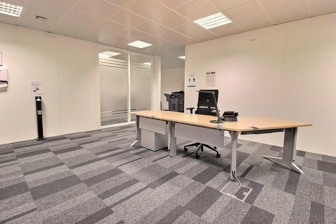 987 m² kantoren/polyvalente ruimte nabij R0 - foto 3