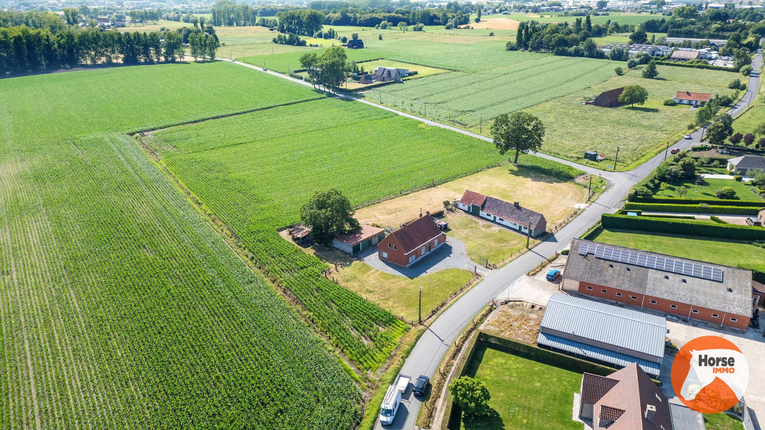 AALTER - Hoeve met schuur op 1,4HA - foto 2