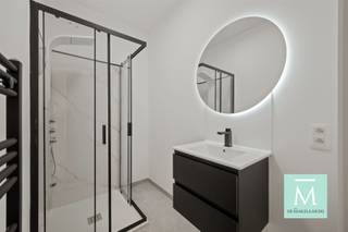 STUDENTS ONLY! Gemeubelde studentenkamer in hartje Mechelen - EERSTE BEWONING NA RENOVATIEOp zoek naar een leuke studentenkamer vlakbij het centraal...