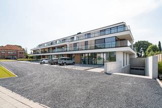 Garage for sale in Evergem