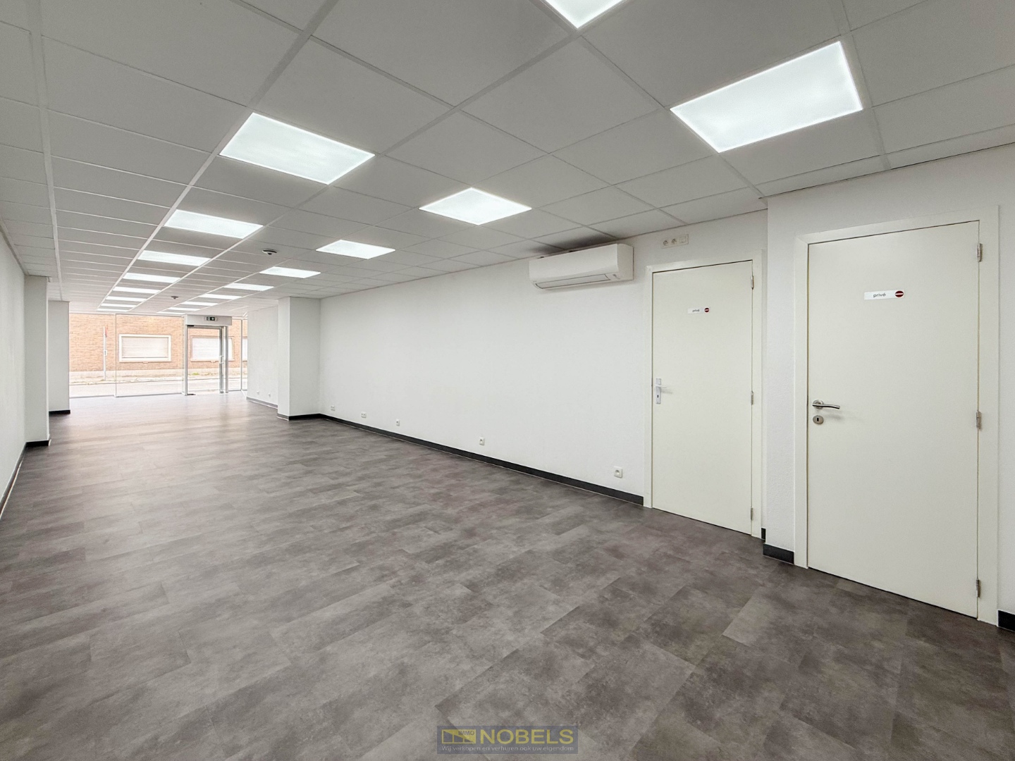 Te koop, lichtrijke handelsruimte met woonst en toegang achteraan te Oudenaarde - foto 3