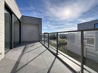 Aan de rand van het bruisende centrum van Izegem, op wandelafstand van winkels, openbaar vervoer en het Wallemotepark, bevindt zich deze...