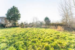 Superbe parcelle de terrain à bâtir de 520 m² pour villa, idéalement située à distance cyclable du centre de Waregem, au calme tout en restant...