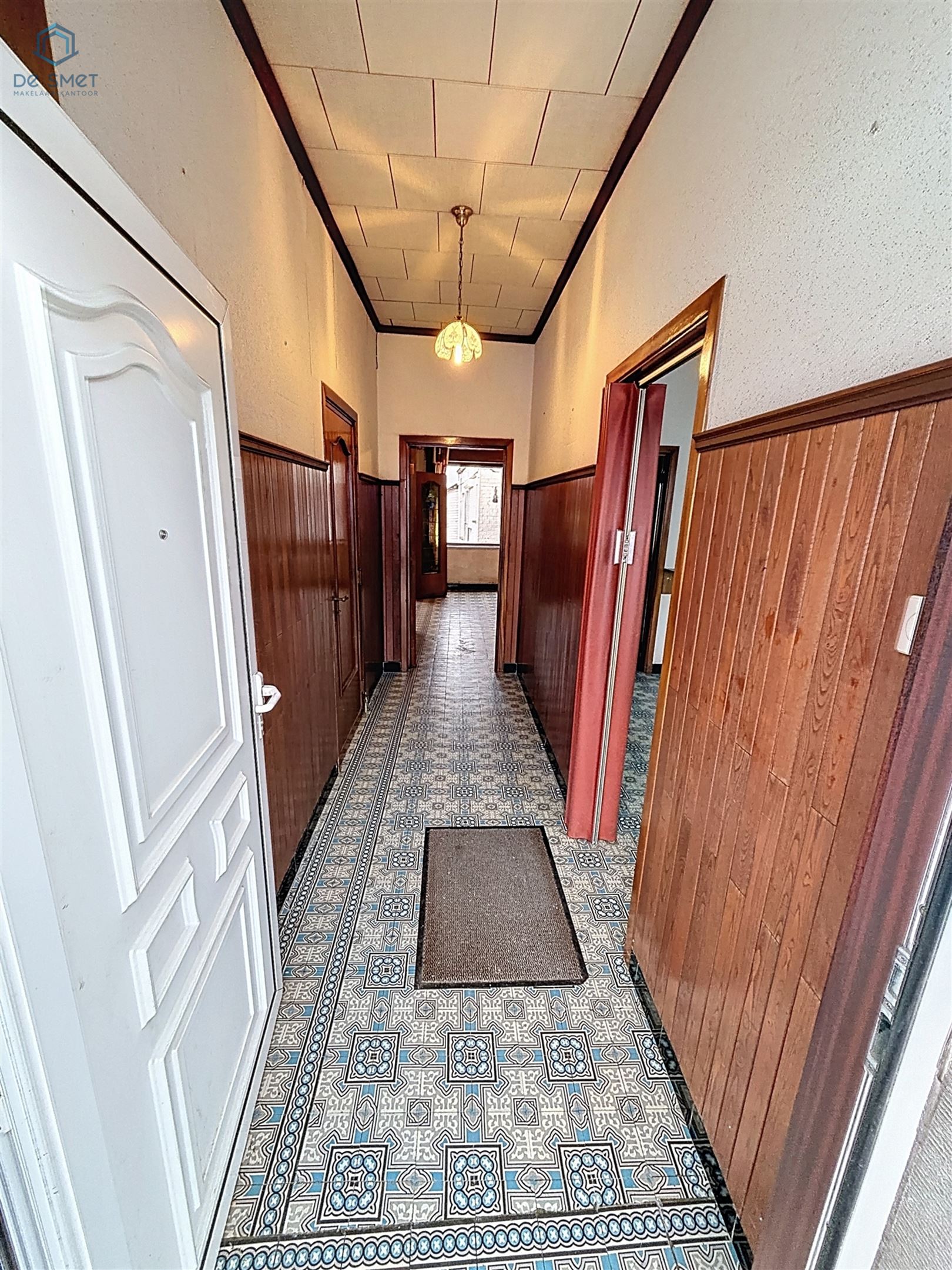 TE RENOVEREN WONING MET 3 SLAAPKAMERS, GARAGE EN TERRAS IN VIANE - foto 2