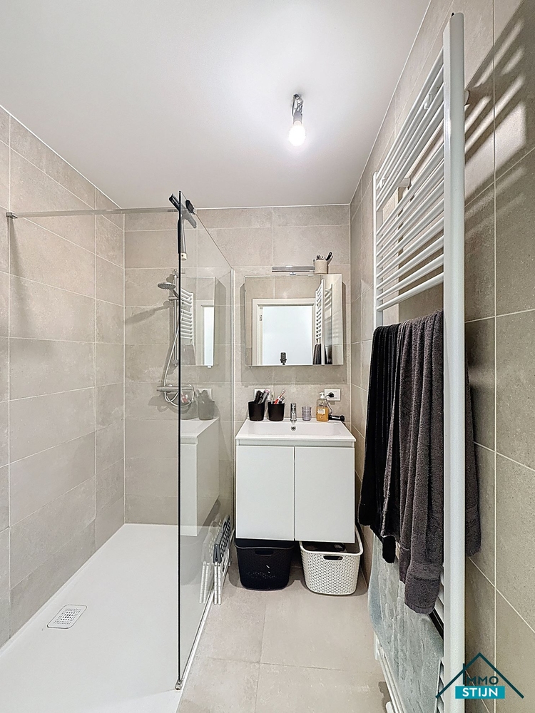 Ruime duplex appartement met drie slaapkamers - foto 4