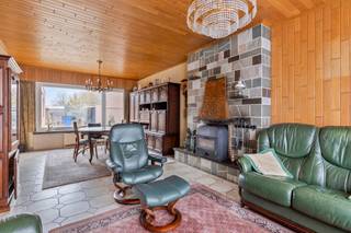 Residentiële ligging in centrum Belsele<br /><br />3 ruime slaapkamers en ruime zolder<br /><br />Achteringang én garage<br /><br />Lichtrijke leefruimtes