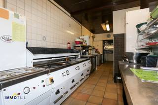 Commercial for sale in Asse