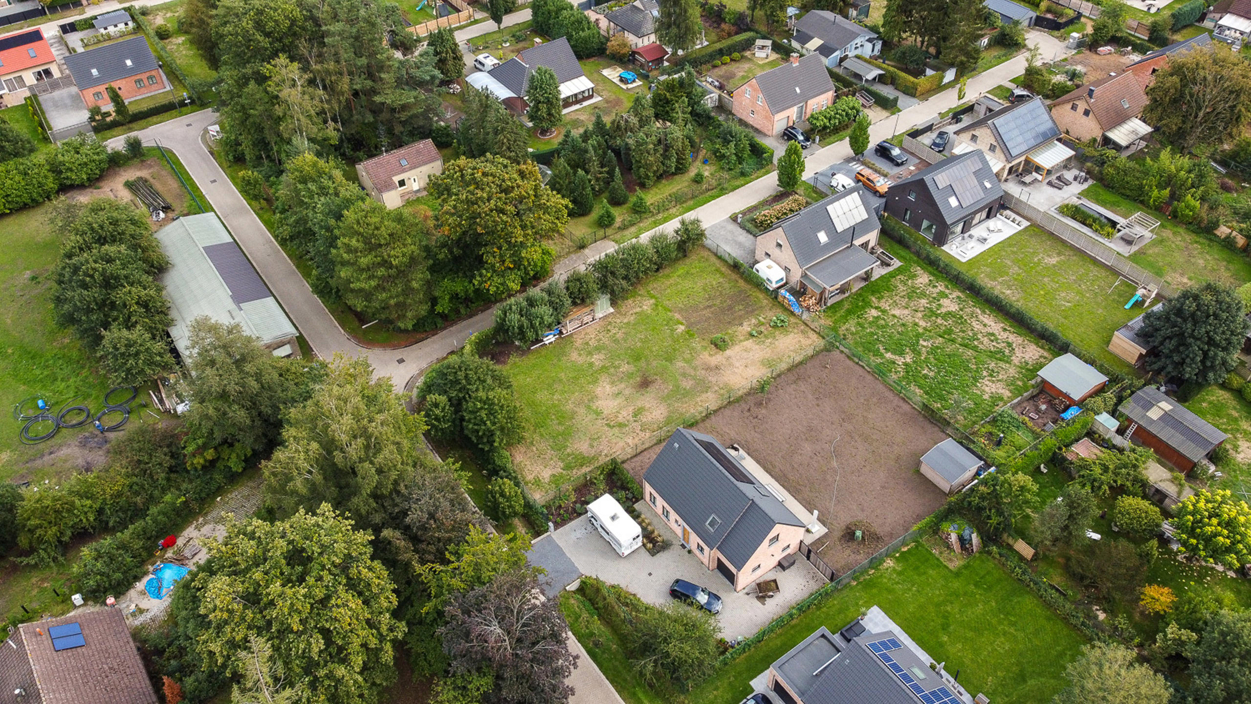 Bouwgrond van 850 m² gelegen in rustige straat te Brecht. - foto 3