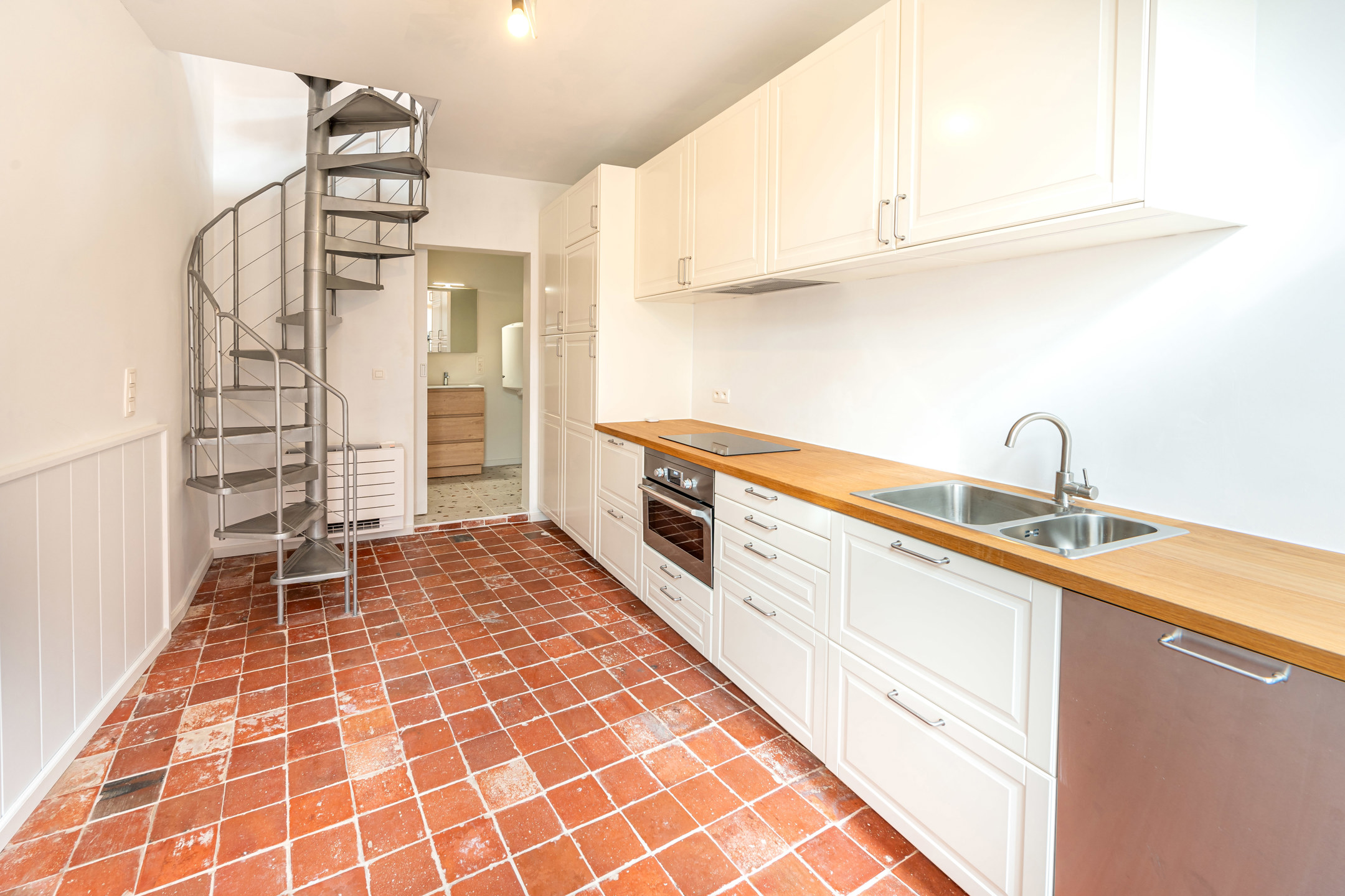 Instapklare gerenoveerde stadswoning in hartje Mechelen - foto 4