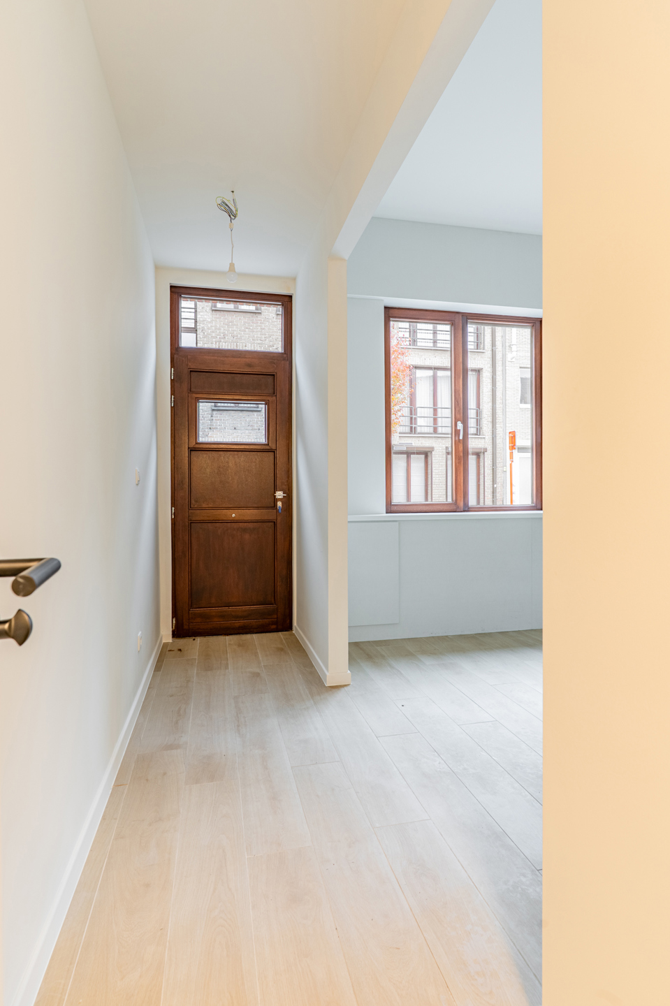 Volledig vernieuwde woning met 2 à 3 slaapkamers en stadstuin op aangename locatie - foto 4