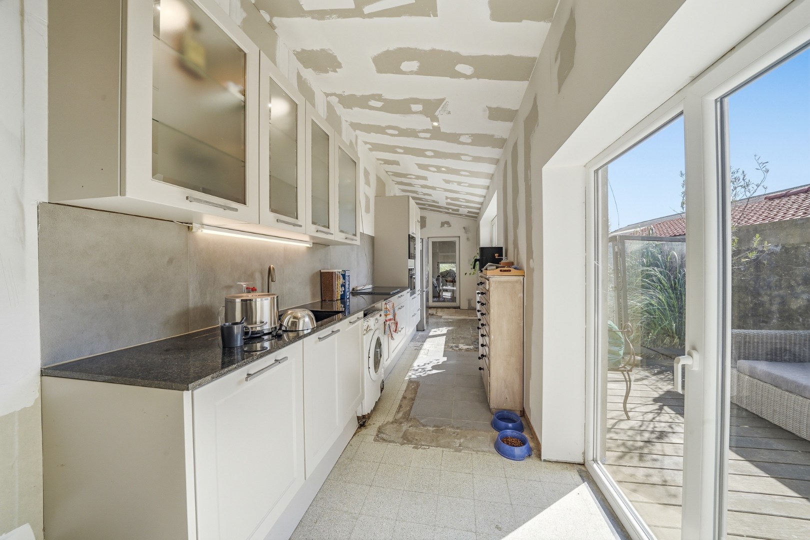Te renoveren woning met ruime tuin in Bredene - foto 4