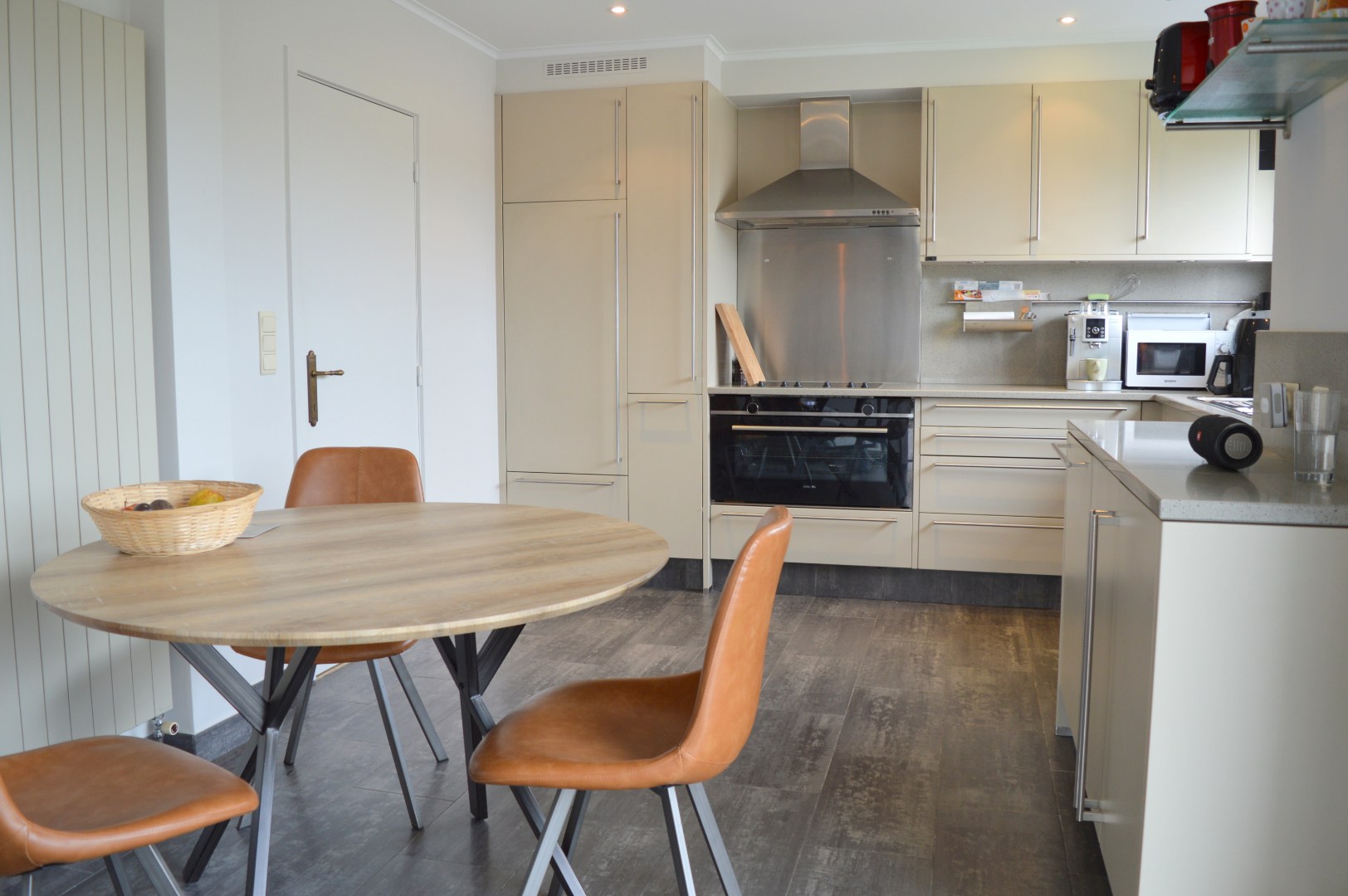 Apartment for rent in Moorsele with 4 bedrooms - photo 5