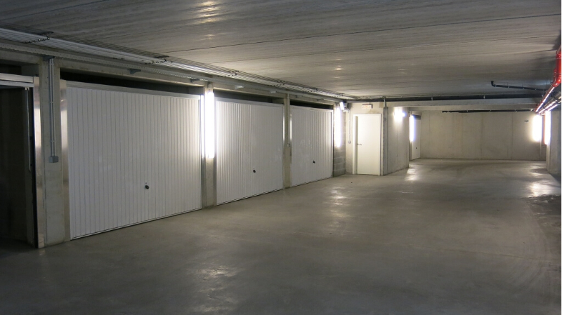 Ruime ondergrondse garage te huur in Sint-Andries Brugge - foto 2